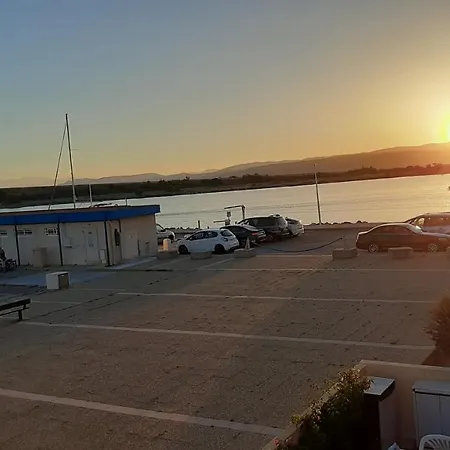 T2 cabine avec très belle vue sur le port de plaisance Leucate Extérieur photo