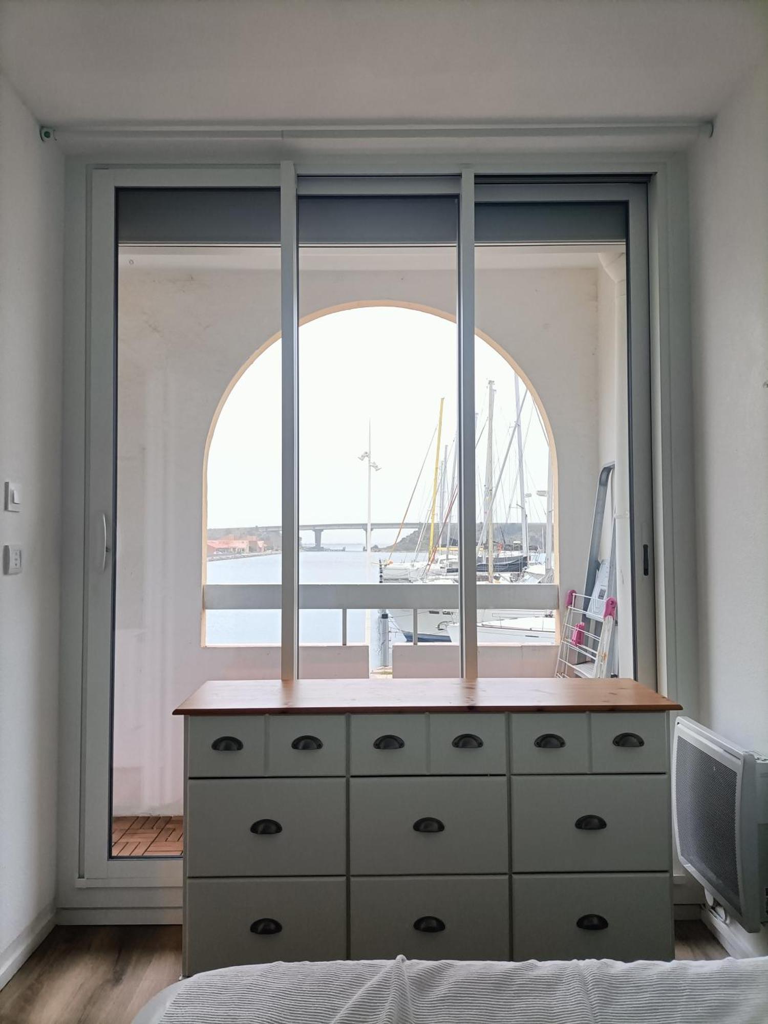 Appartement T2 Avec Très Belle Vue Sur Le Port De Plaisance Leucate